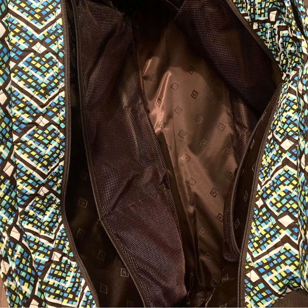 NWOT Vera Bradley Duffle Bag - Picture 2 of 3